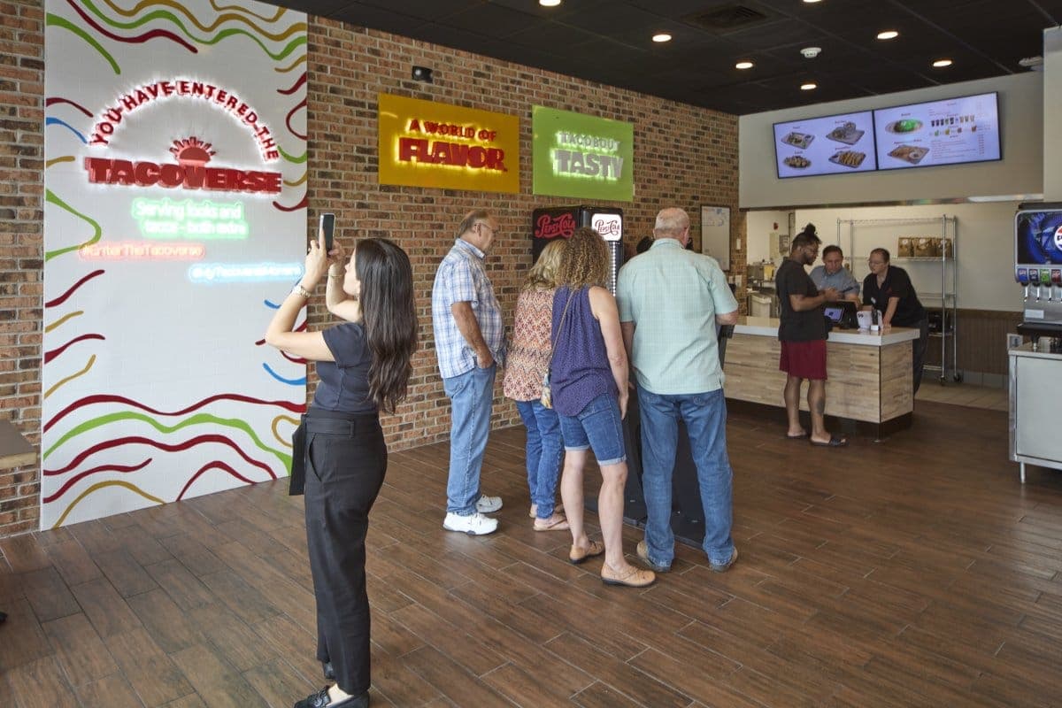 Aesthetic Restaurant DeKalb: The New Spot